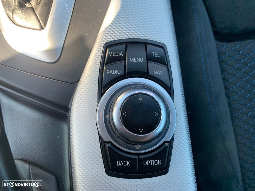 BMW 220 d Coupe Pack M Auto - 35