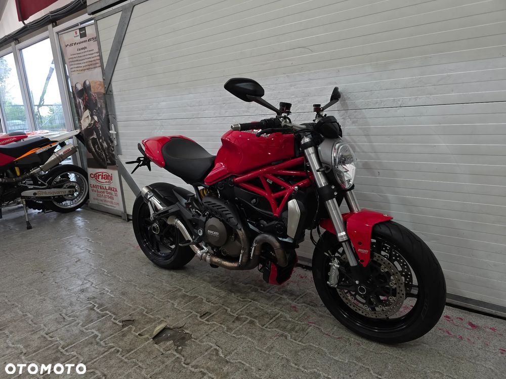 Ducati Monster - 10