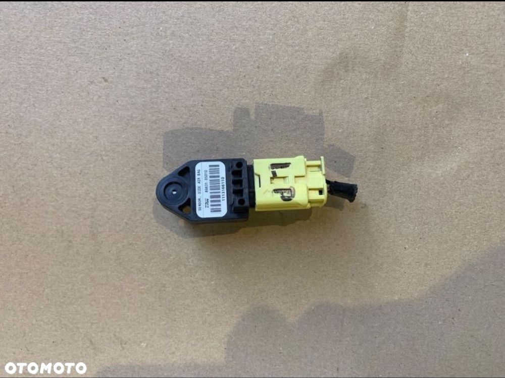 89831-05010 czujnik uderzenia uderzeniowy lewy przód Toyota corolla e12 - 1