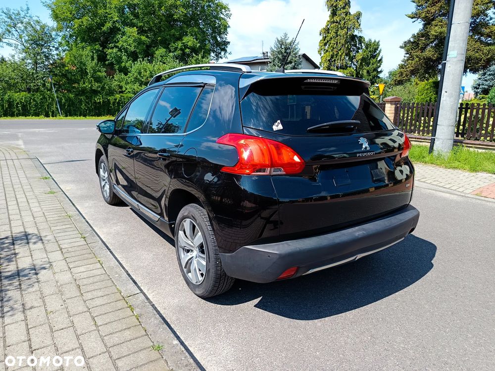 Peugeot 2008 1.6 e-HDi Allure S&S - 5