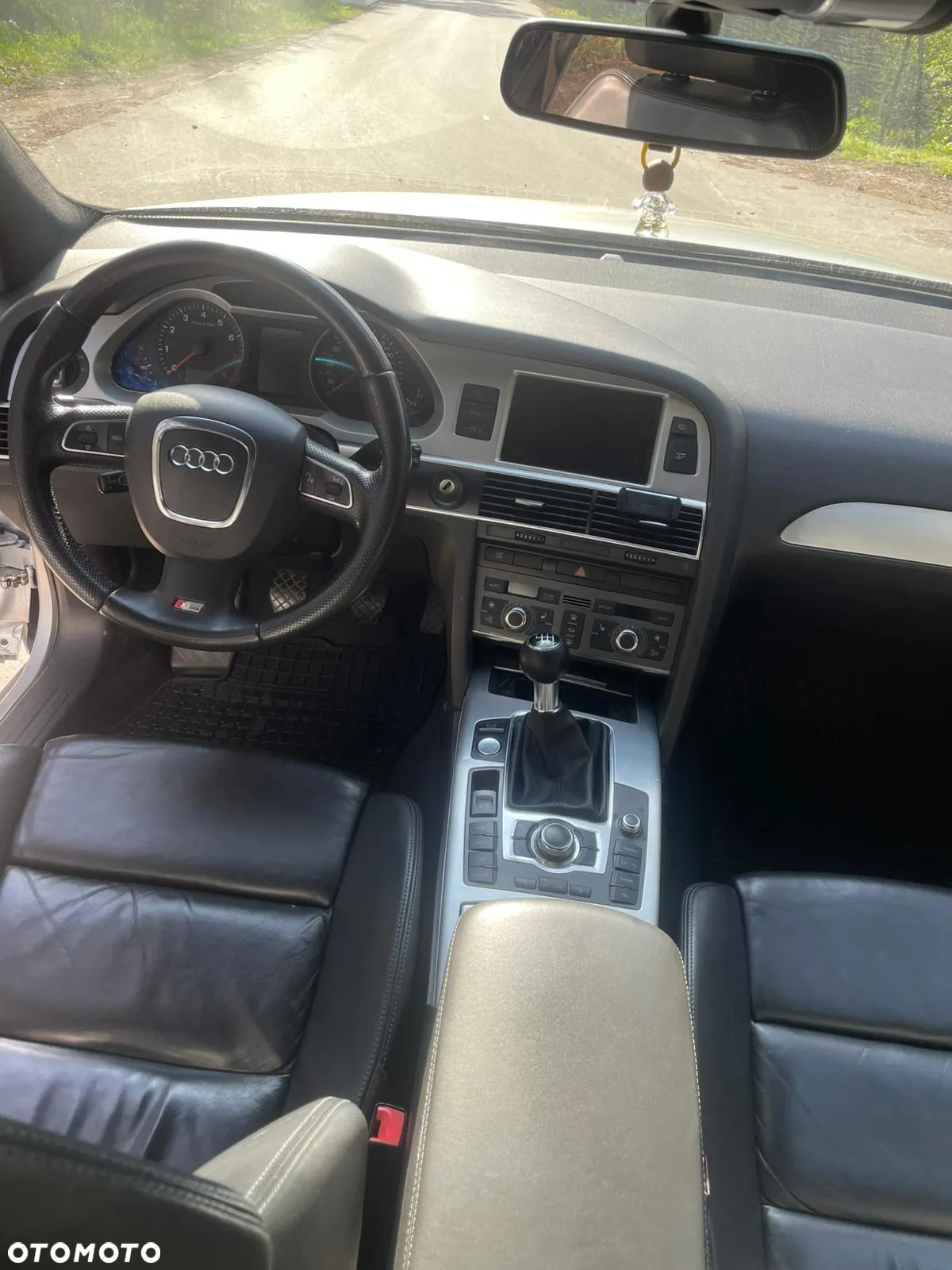 Audi A6 2.4 - 17