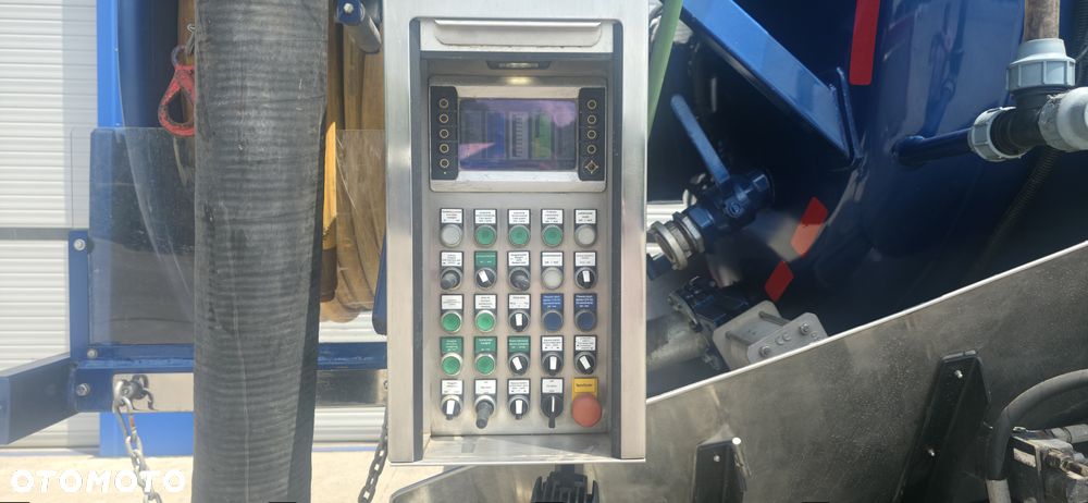 MAN TGS 35.500 KROLL Recycler CVS 3100 URACA P4-45 540ll/175bar - 23