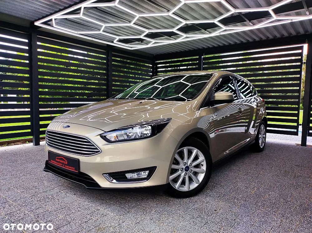 Ford Focus - 1