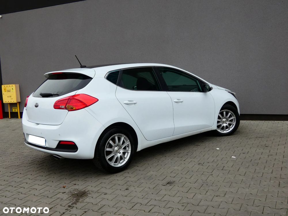 Kia Ceed 1.6 GDI Business Line - 9