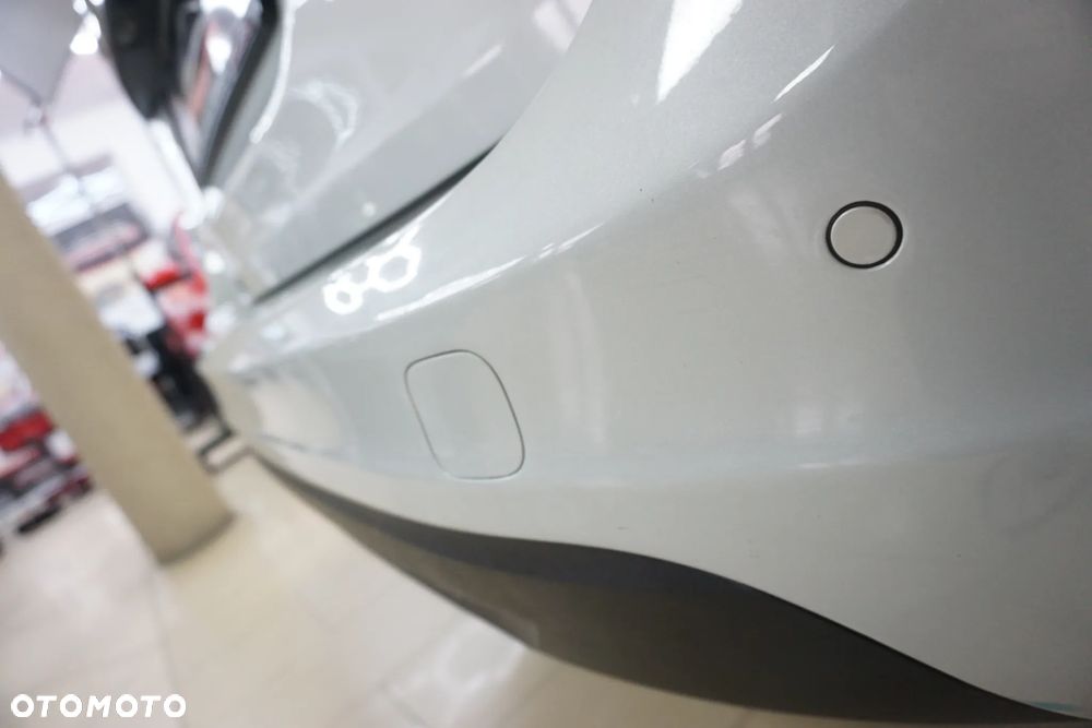 Volvo V60 D4 Geartronic Momentum - 19