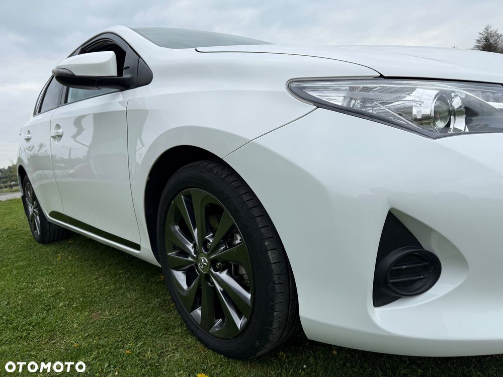 Toyota Auris - 25