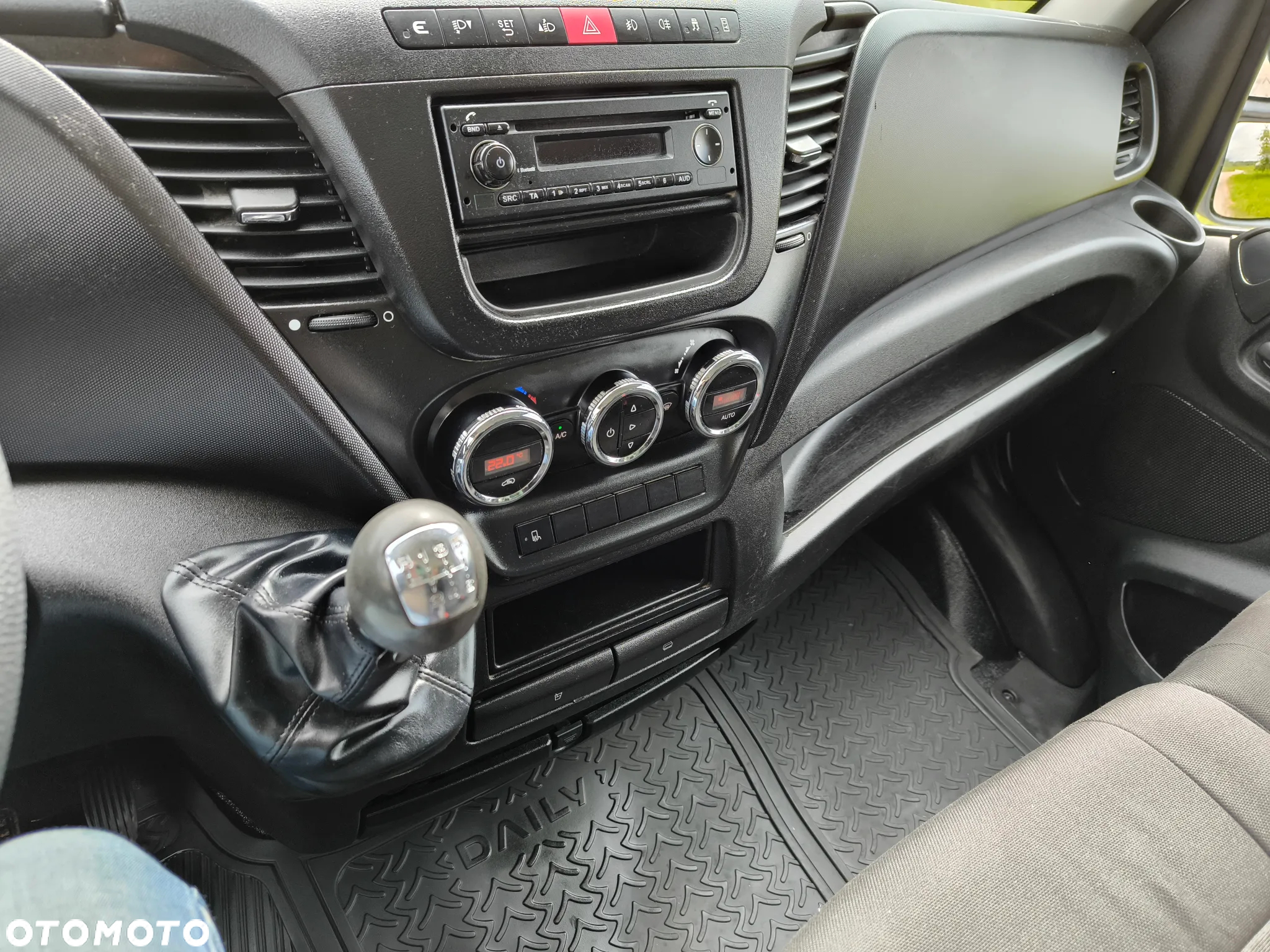 Iveco 35C17 Cena: 66500 zł netto Kontener Izoterma Klimatronic - 13