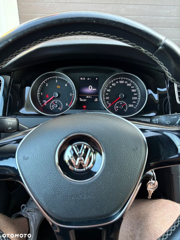 Volkswagen Golf - 5