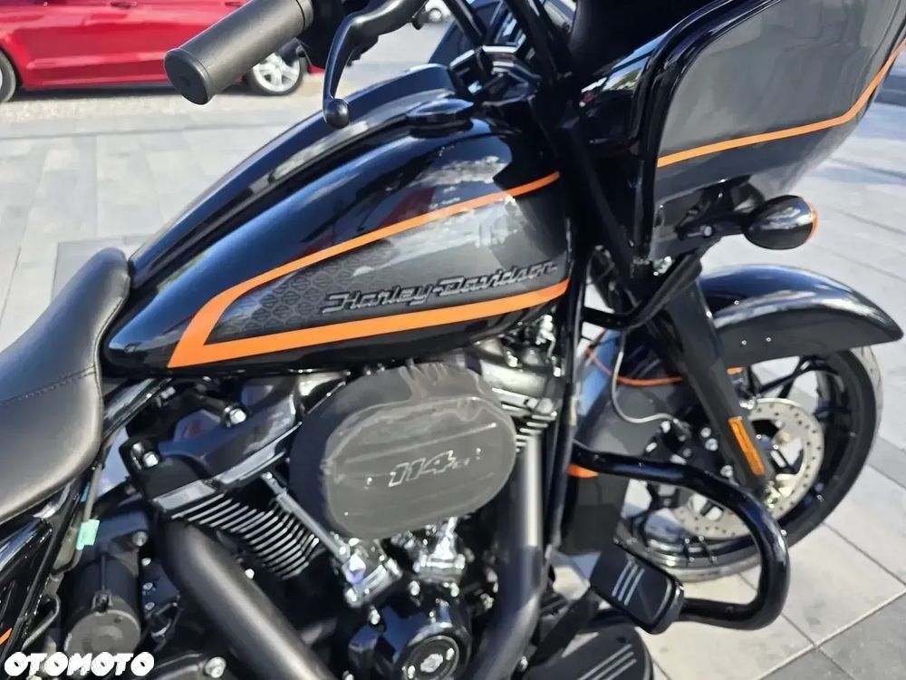 Harley-Davidson Touring Road Glide - 10