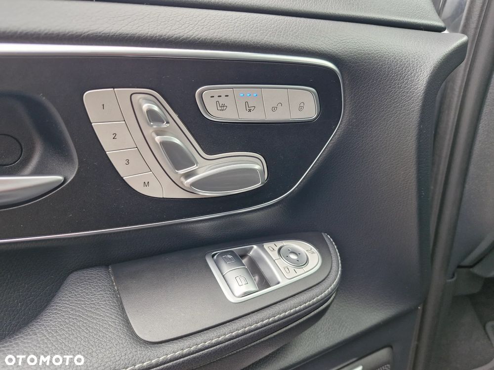 Mercedes-Benz Klasa V 300 d lang 4Matic 9G-TRONIC Avantgarde Edition - 10