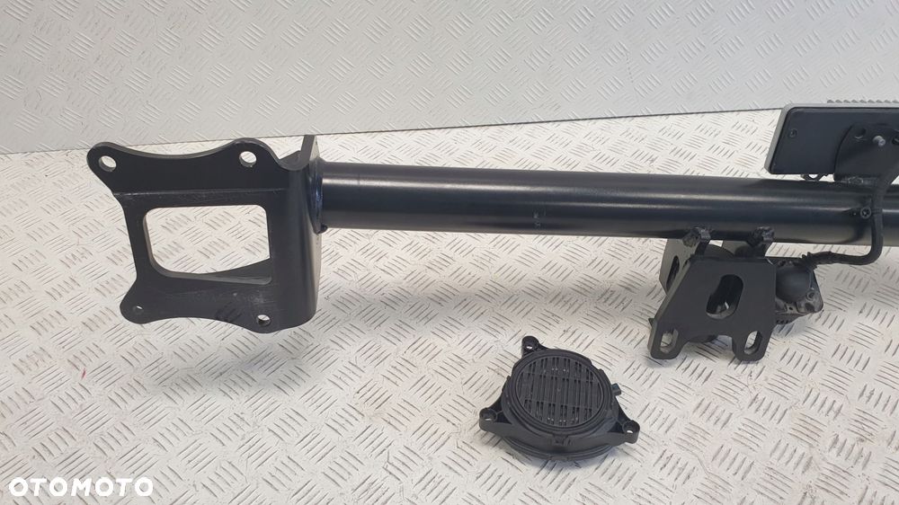 tesla model x hak holowniczy elektryczny 1027583-00-j - 12