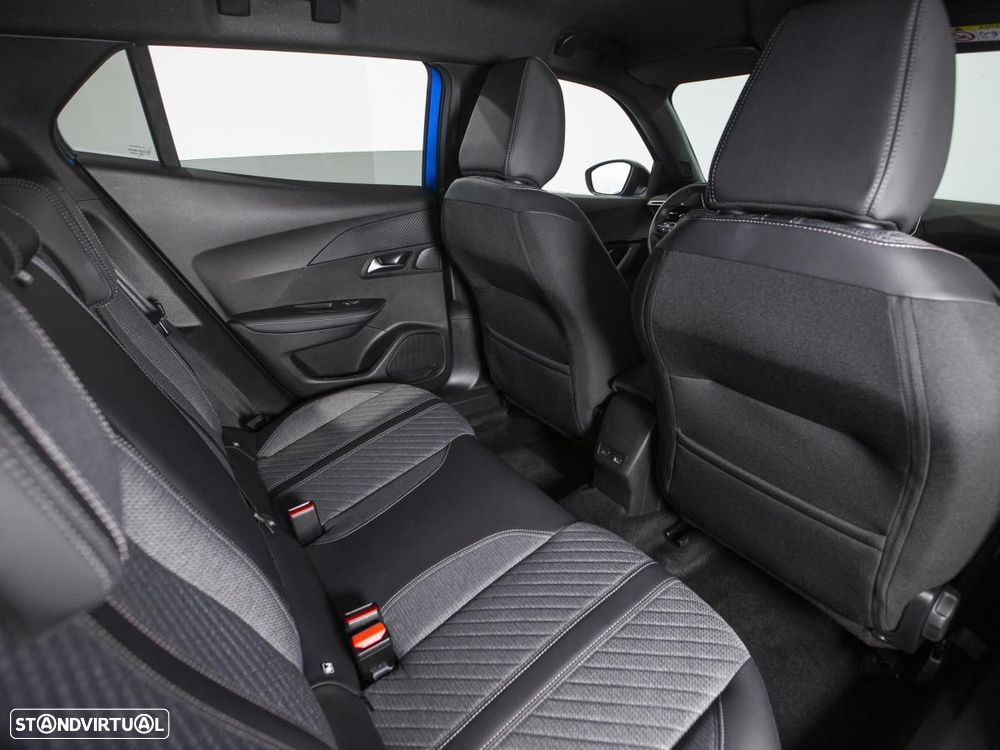 Peugeot 2008 1.2 PureTech Allure EAT8 - 10