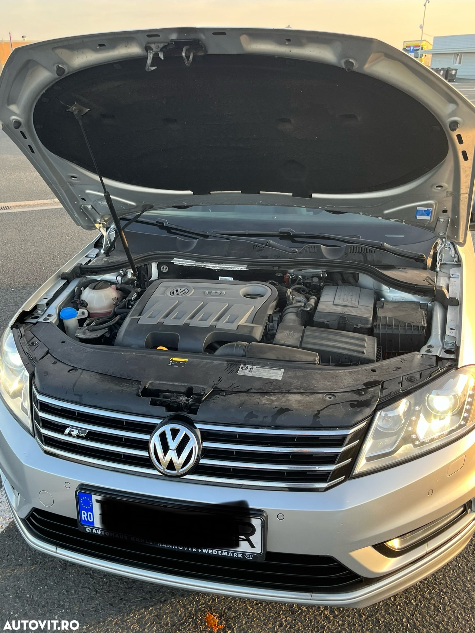 Volkswagen Passat Variant 2.0 TDI DSG BlueMotion Technology R-Line - 6