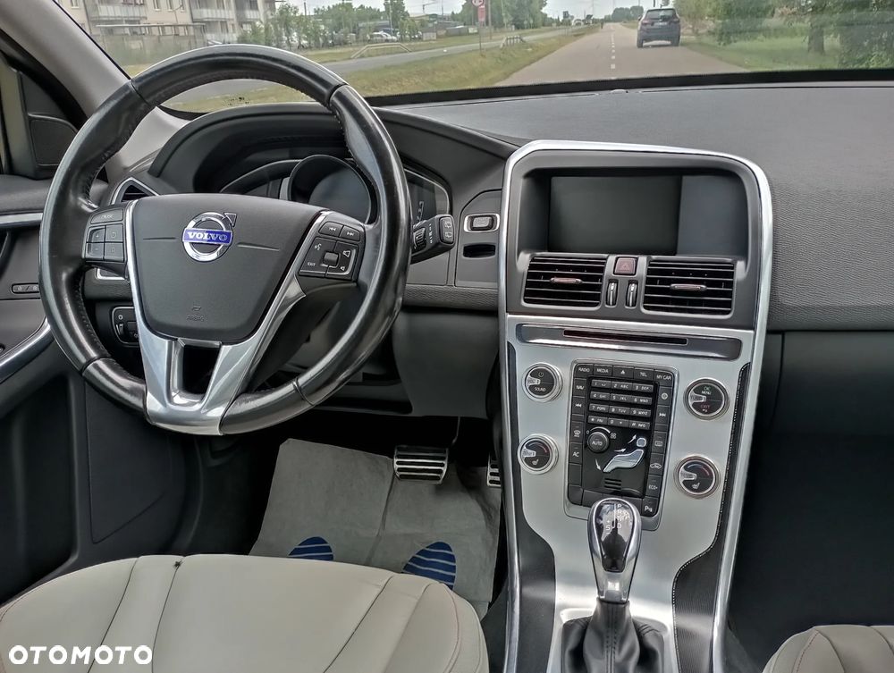 Volvo XC 60 D3 Geartronic Ocean Race - 25