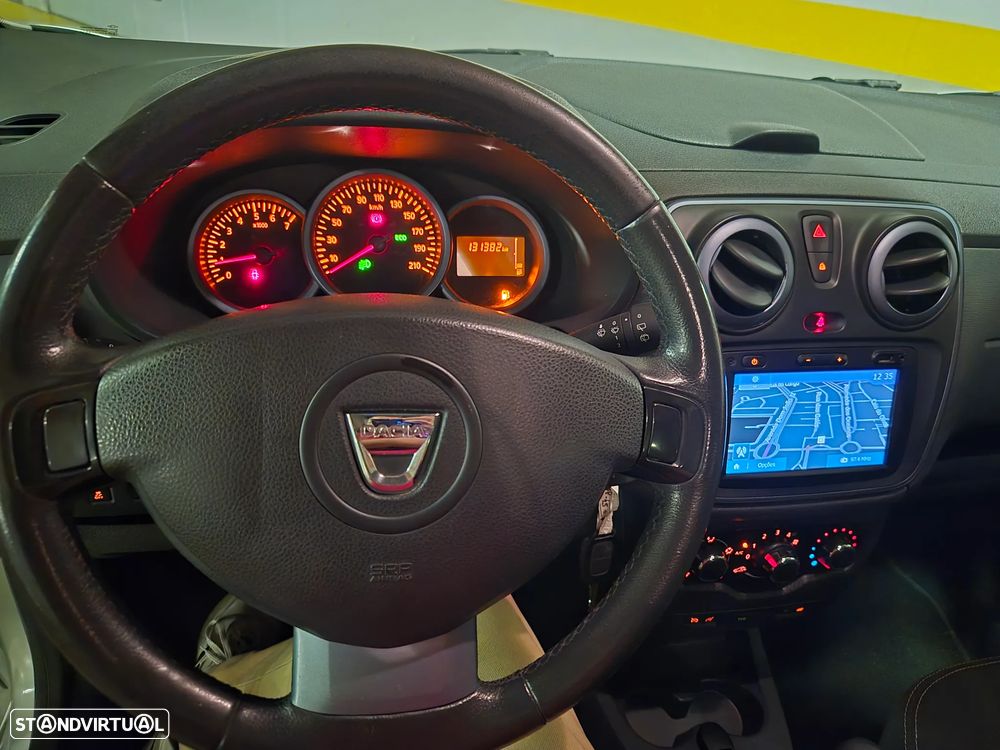 Dacia Lodgy 1.5 dCi Stepway 7L - 24