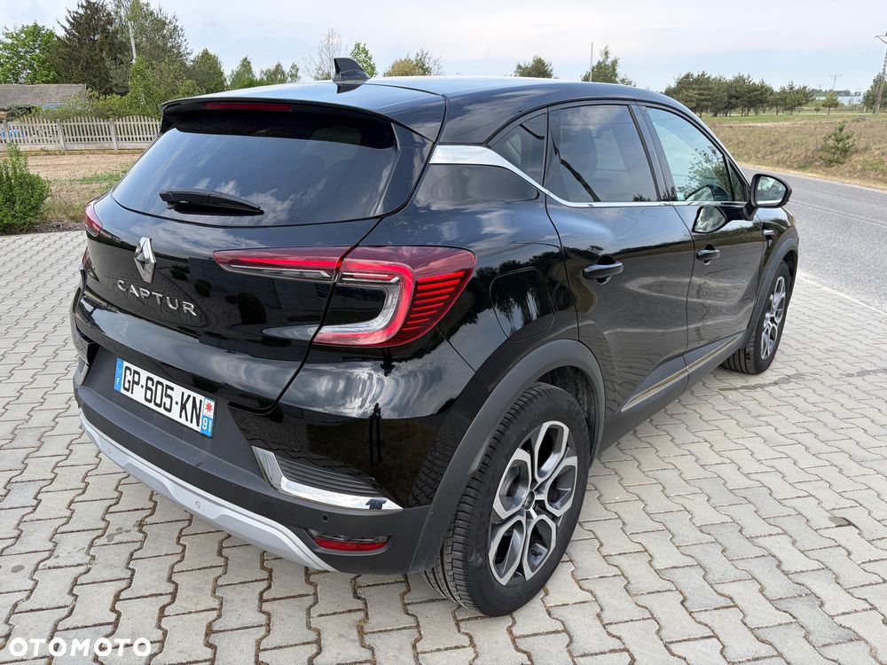 Renault Captur TCe Mild Hybrid 160 EDC EVOLUTION - 11