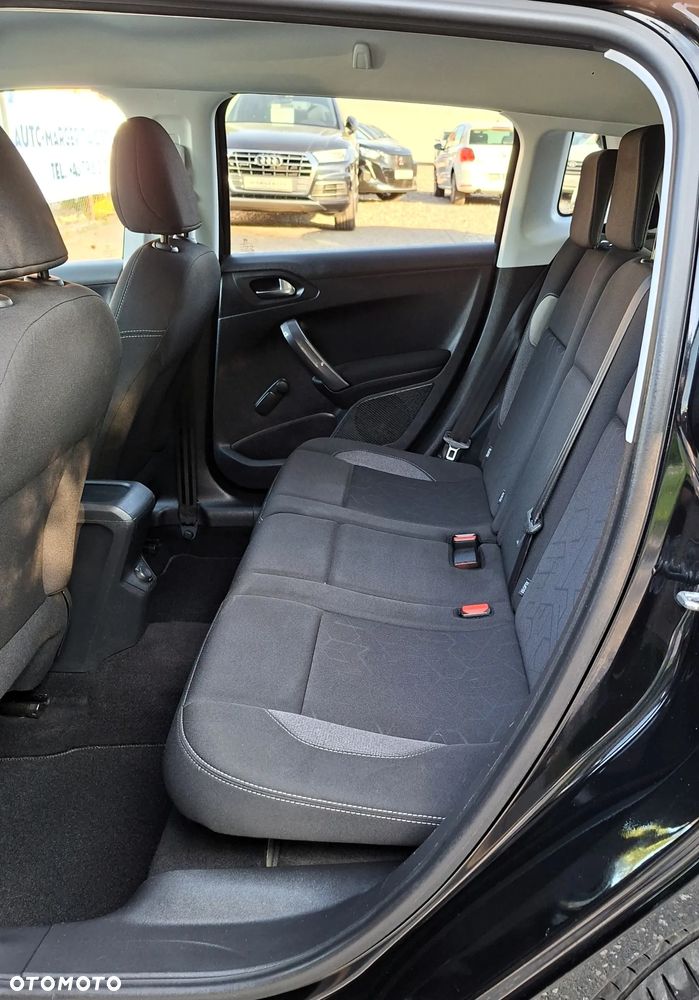 Peugeot 2008 e-HDi FAP 115 STOP & START Business-Line - 11