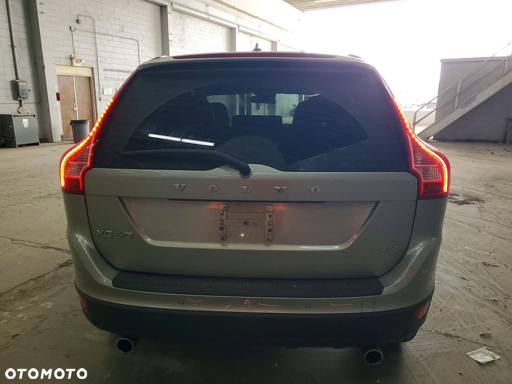 Volvo XC 60 3.2 AWD Kinetic - 7