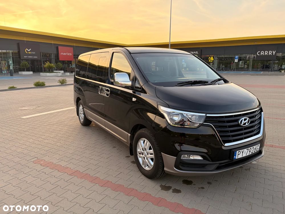 Hyundai H-1 2.5 CRDi Travel Family - 2
