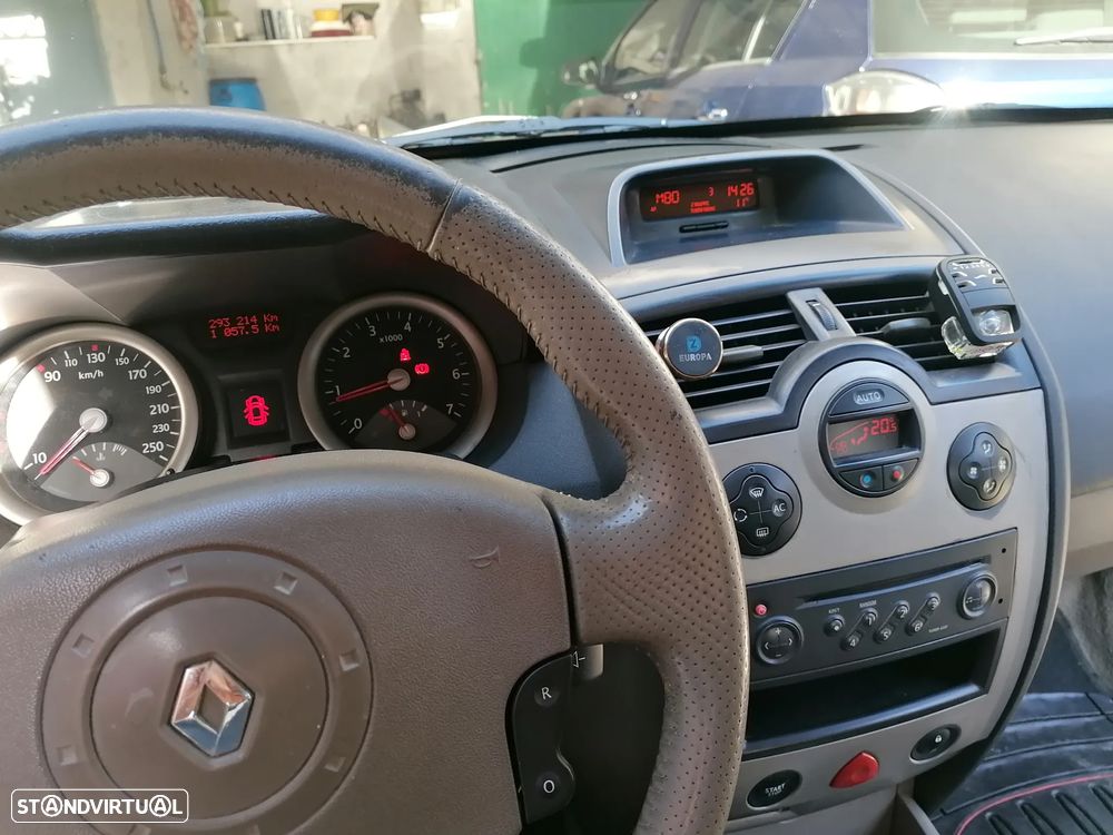 Renault Mégane Break 1.9 dCi Dynamique Luxe - 9