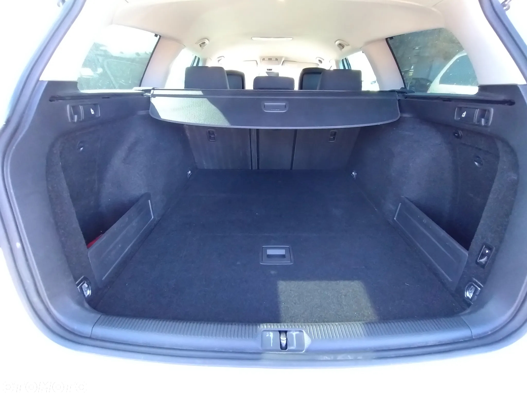 Volkswagen Passat 2.0 TDI Comfortline DSG - 25
