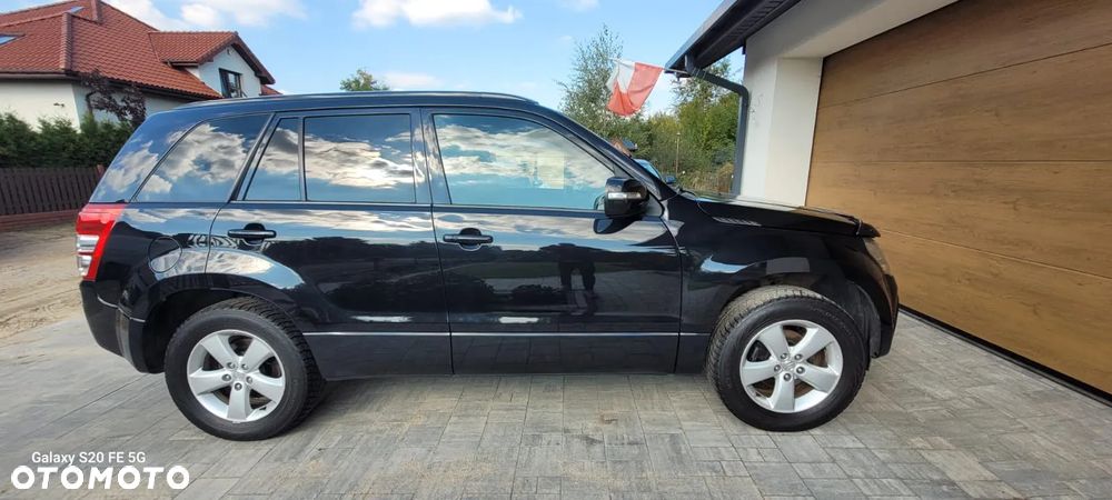 Suzuki Grand Vitara 2.4 De Luxe - 4