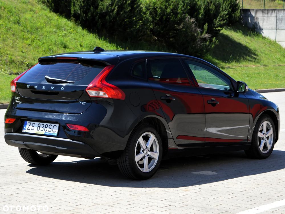 Volvo V40 T2 Drive-E Momentum - 2