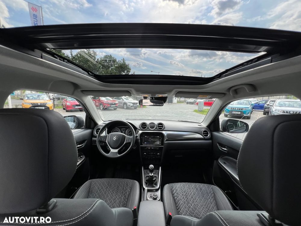 Suzuki Vitara 1.4 Boosterjet AllGrip MHEV Luxus - 5