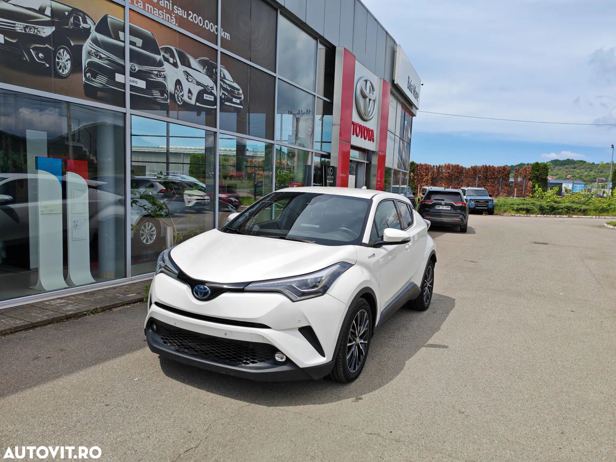 Toyota C-HR 1.8 HSD 4x2 CVT C-lassy LED - 1
