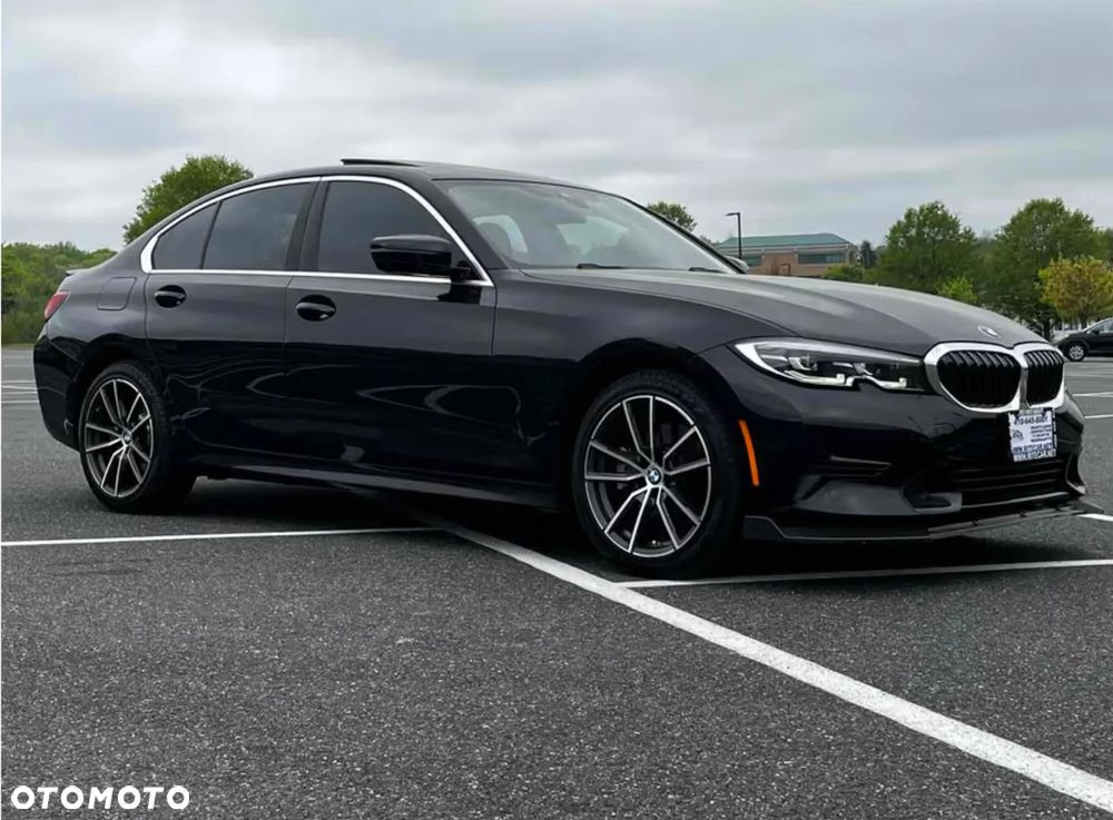 BMW Seria 3 330i xDrive Edition M Sport Shadow - 3