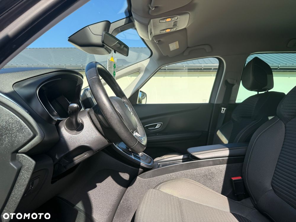 Renault Scenic - 10
