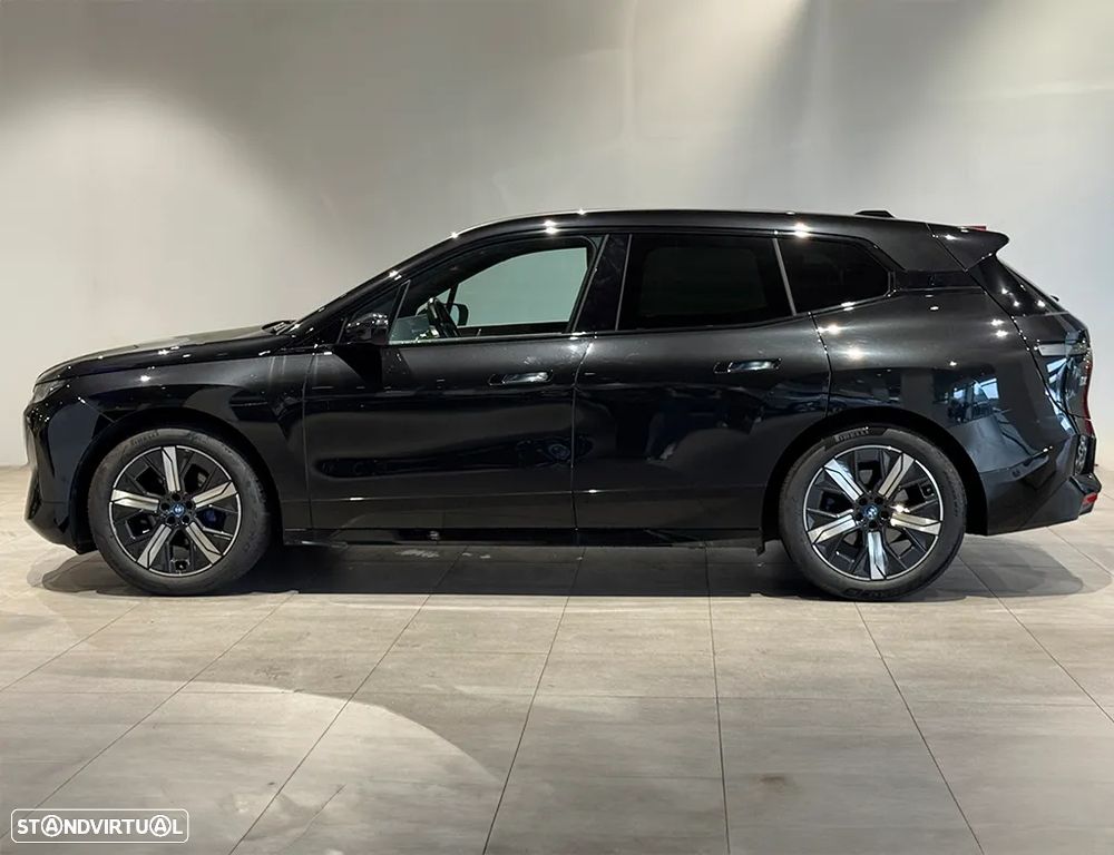 BMW iX xDrive 40 Pack Desportivo - 3