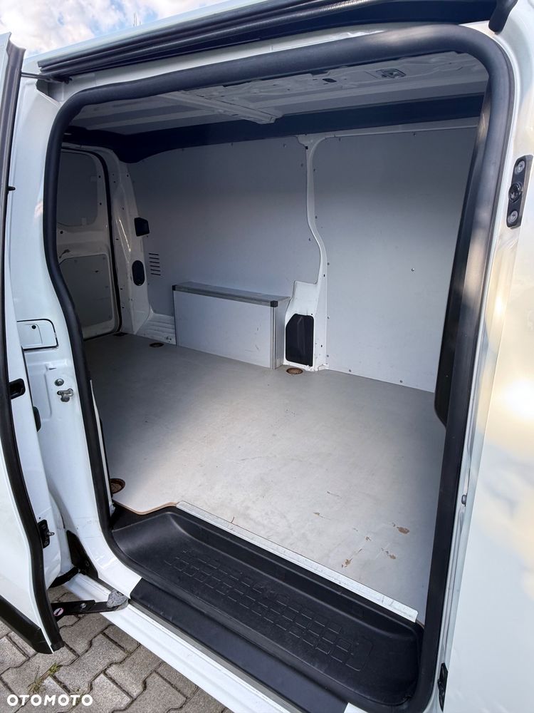 Opel Vivaro - 15