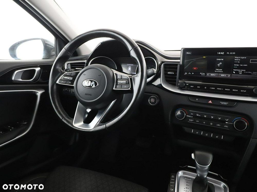 Kia Ceed 1.6 GDI DCT OPF Vision - 17
