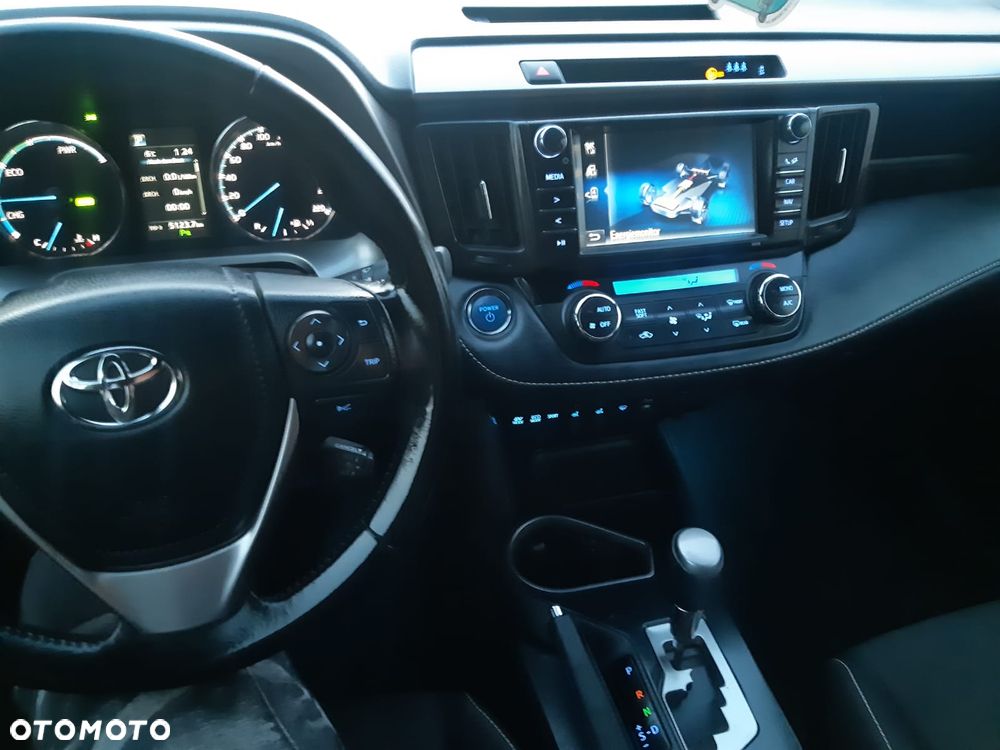 Toyota RAV4 - 11