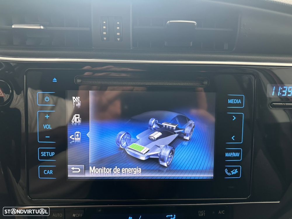 Toyota Auris Touring Sports 1.8 HSD Comfort - 16