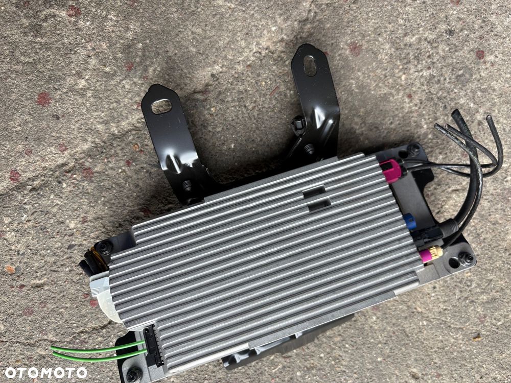 Moduł bluetooth BMW F10 wzmacniacz - 1