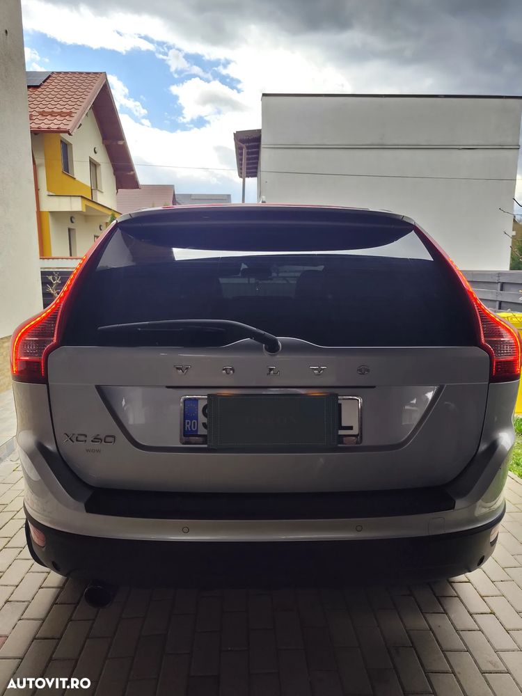 Volvo XC 60 D3 Momentum - 3