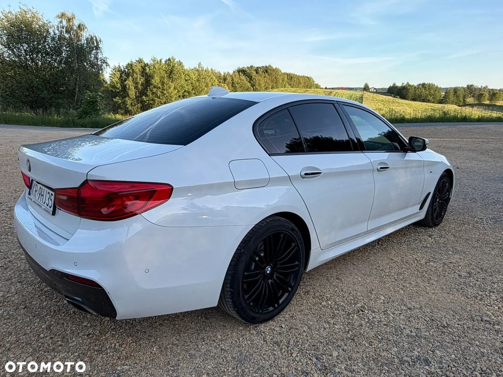 BMW Seria 5 520d xDrive Sport - 17