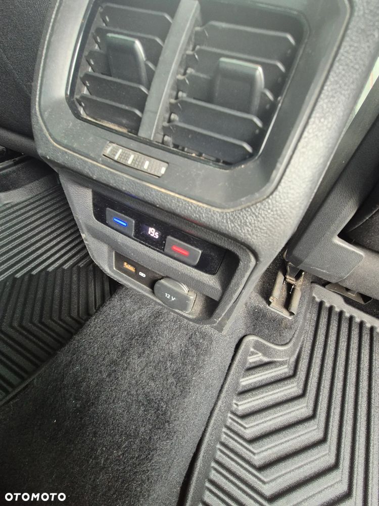 Volkswagen Tiguan - 13