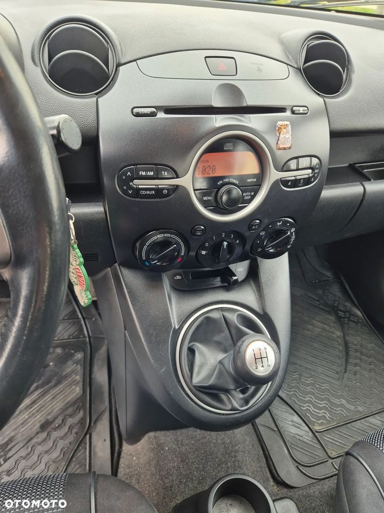 Mazda 2 1.3 90th Anniversary - 10