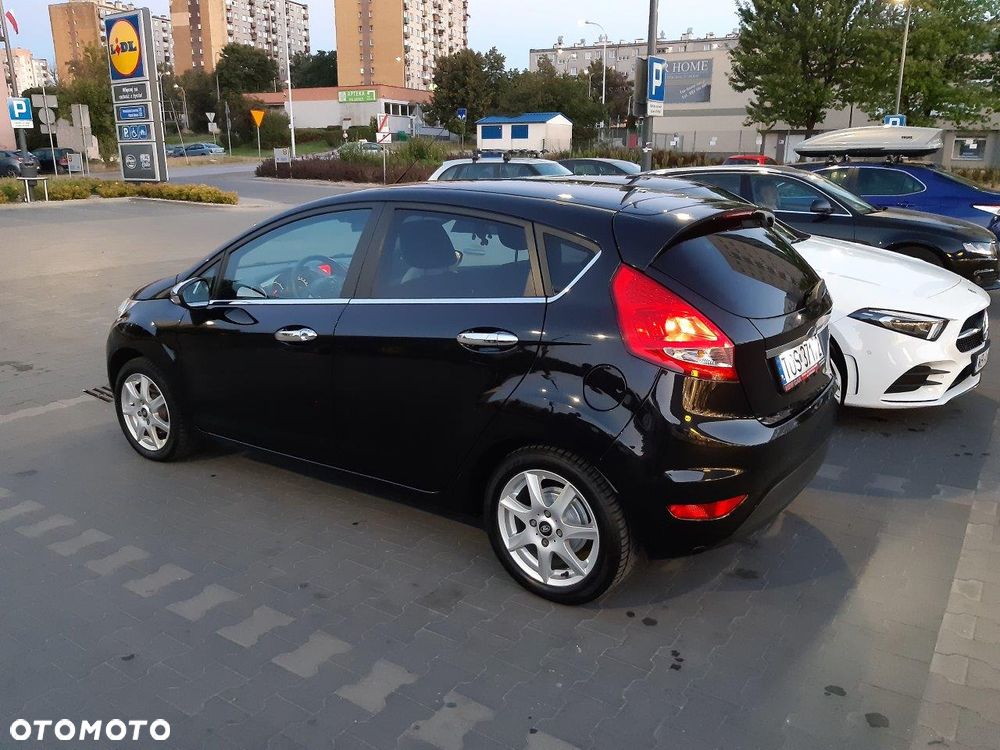 Ford Fiesta - 13