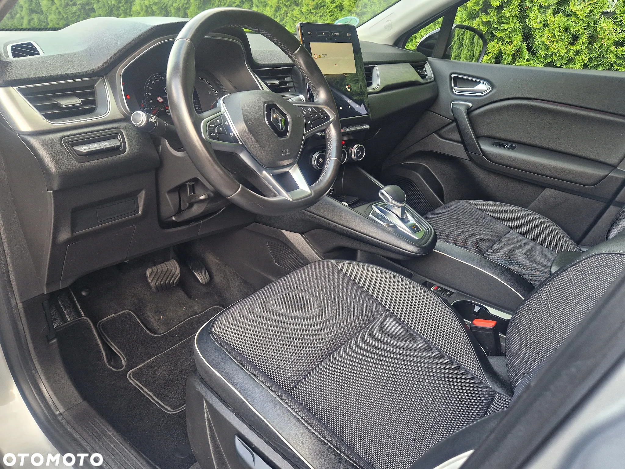 Renault Captur 1.3 TCe Intens EDC - 24