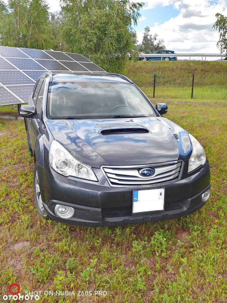 Subaru Outback - 1