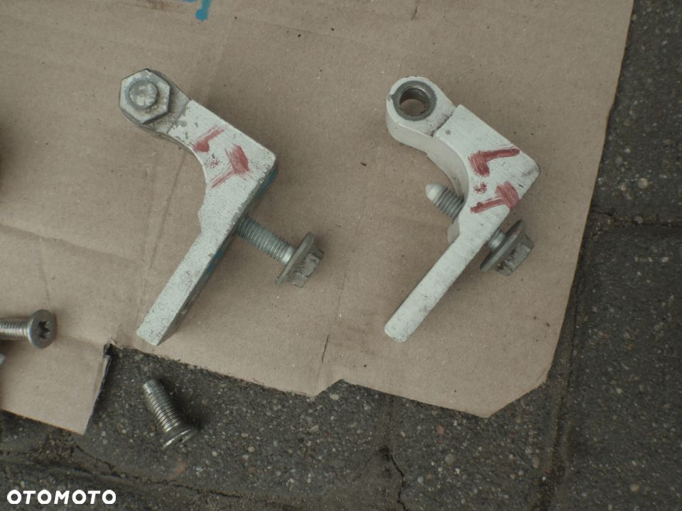 zawias rygiel zamek drzwi z klapka karoserji fiat bravo II  wszystkie części do bravo  2 - 9