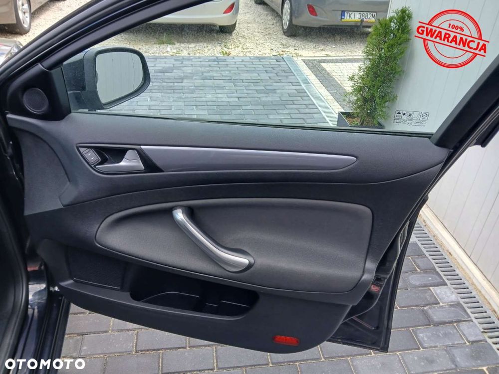 Ford Mondeo 2.0 TDCI Ghia - 37