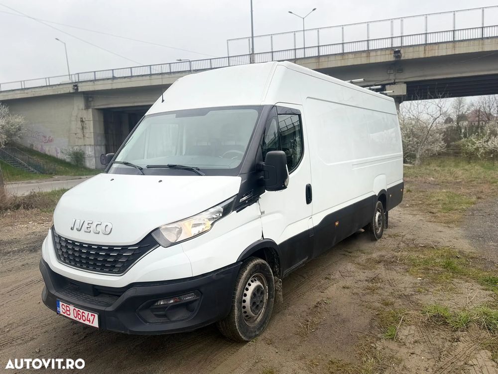 Iveco Massif - 2