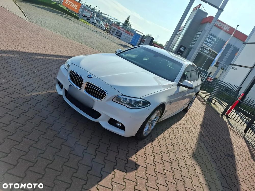 BMW Seria 5 525d xDrive Luxury Line - 1