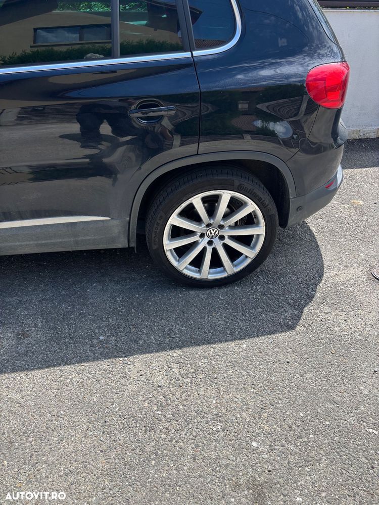 Volkswagen Tiguan - 2