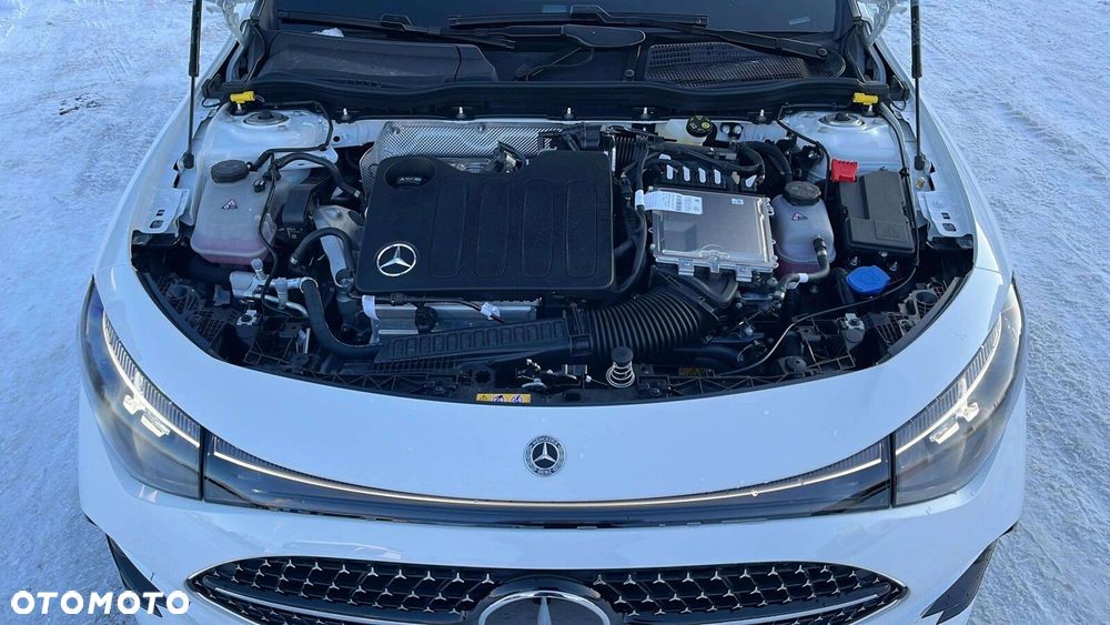 Mercedes-Benz CLA - 25